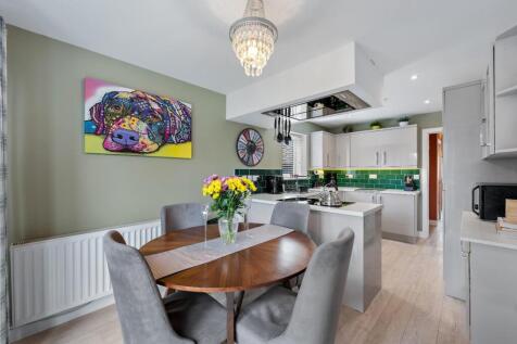 KITCHEN DINER 02.jpg