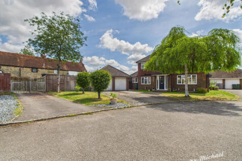 CAM03218G0-PR0690-STILL028