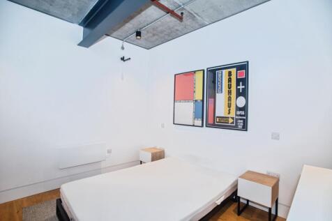 1 bed, 1 bath Apartment in Manchester - Photo 10