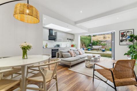 FOR SALE - Devonshire Road, W4