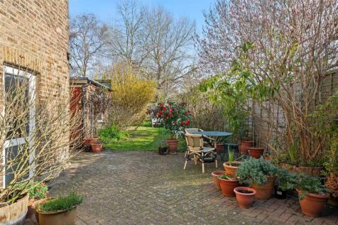 4 bed, 1 bath Not Specified in manchester - Photo 20