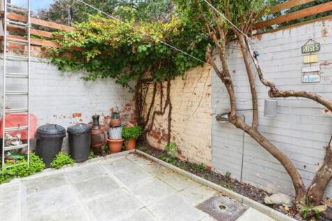 Courtyard Garden (1)