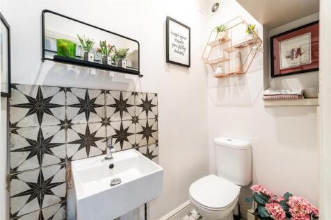 PHYLLIS AVENUE, 18 (8).jpg