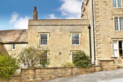 C18th Georgian Wing with C14th Peel Tower