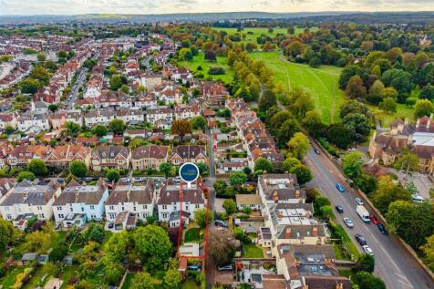 2 Henleaze Gardens, Henleaze, Bristol BS9 4HJ | Fr