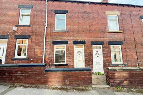 3 Bedroom Terraced in S71 5BD