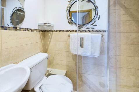 CAM03481G0-PR0082-STILL003