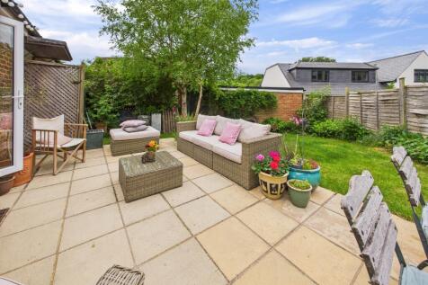 CAM01354G0-PR0516-STILL012