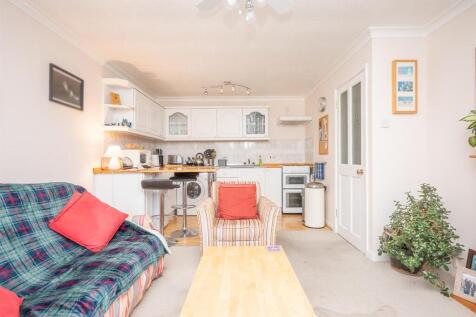 90cCromerRoad,Mundesley-14.jpg