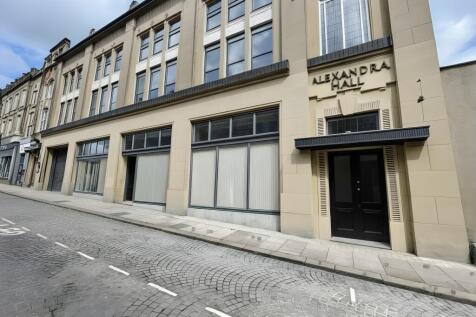 Commercial Property to rent in halifax