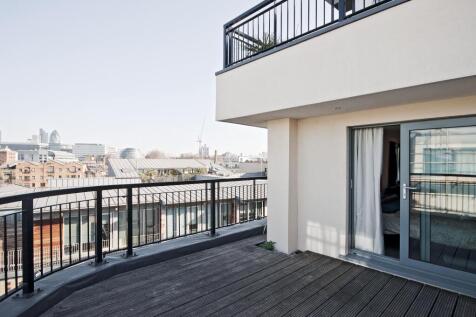 Terrace off the b...