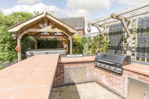 Outside Kitchen Photo