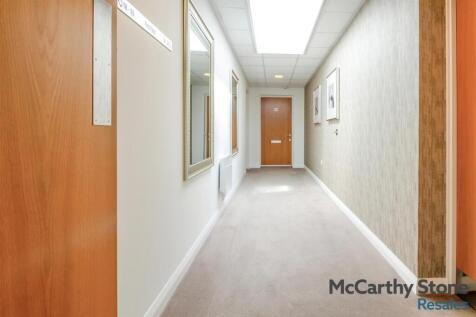8699131-interior03.jpg