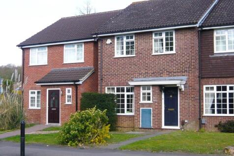 4 Bedroom Semi-Detached in GU3 3AZ