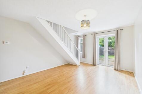 CAM02023G0-PR0171-STILL006