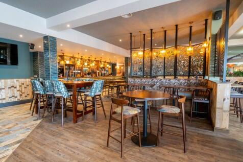 On-site Bar & Restaurant at Pakefield Holiday Park