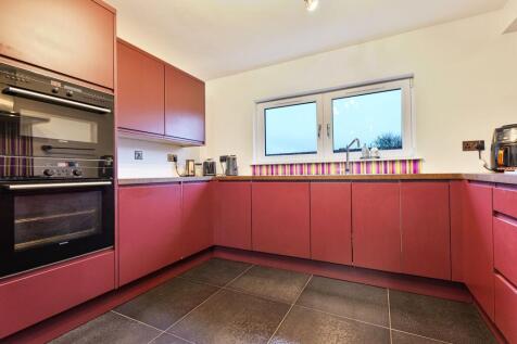 Breakfasting Kitchen