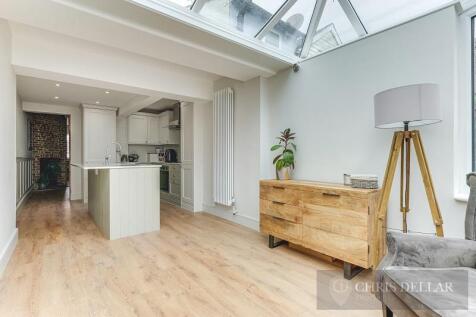 High Street Buntingford WM-19.jpg