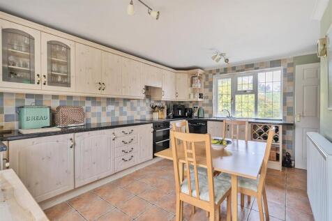Kitchen / Breakfast Room