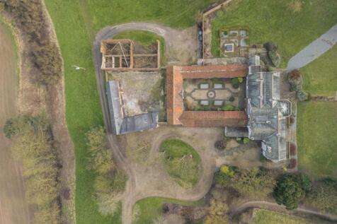 Highcliffe Manor Aerial-15.jpg