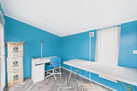 Presented by Nicoleta at EweMove Bexleyheath and D