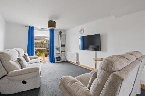 122 Langside Gardens 08.jpg
