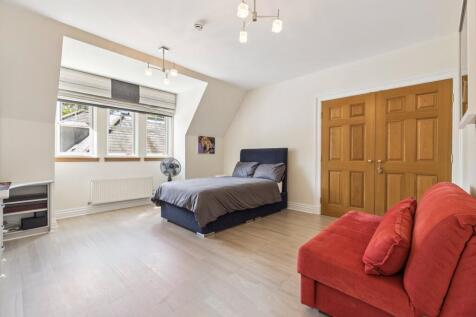8 bed, 7 bath Detached in Glasgow - Photo 43