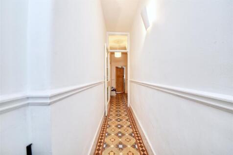 44_Sedgemere_Avenue_Pic_11.jpg