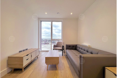 Well presented this modernly designed 1 Bed apartment at the popular development TIMBERYARD by Galliard. Within Walking distance to Bullring Shopping Centre and New Street Station.