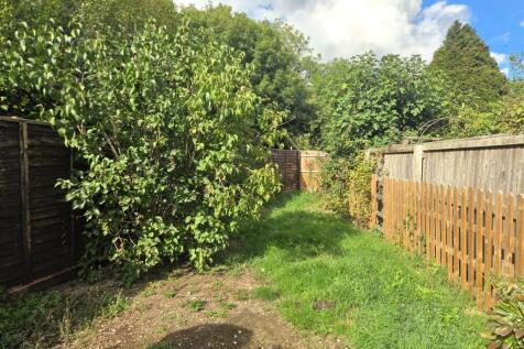 25 Kent - Garden.jpg