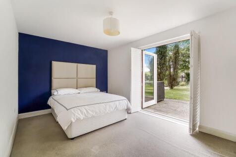 FURZE HILL COURT (12).jpg