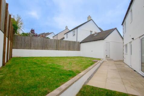 70 Du Maurier Drive TPS Bodmin 01208 74182-18