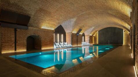 2 bed, 3 bath Apartment in Manchester - Photo 58