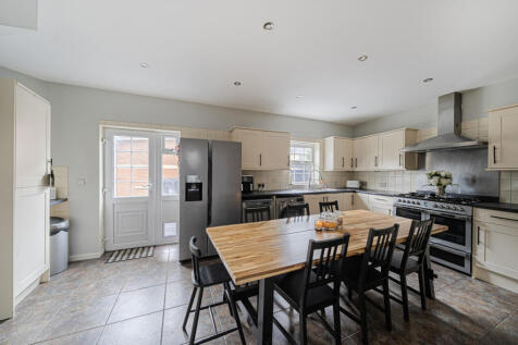 1373330-6-6903694...