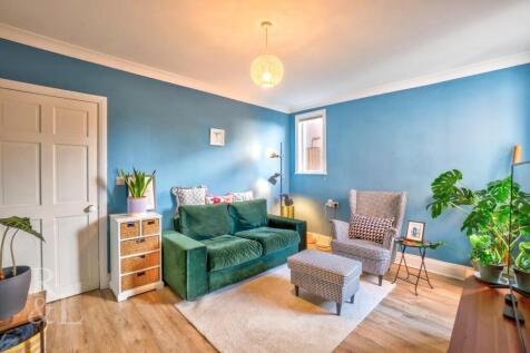 243 Burton Road (17).jpg