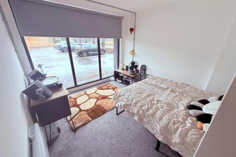 PHOTO-2025-09-08-10-22-28 (1).jpg