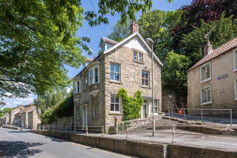 Undercliffe 1 External-4.jpg