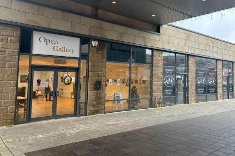 Retail Property (Shopping Centre) to rent in halifax
