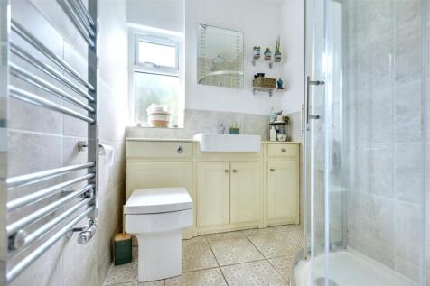 Shower Room.jpeg