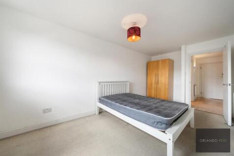 Point Zero, Flat 17, 2A Queenstown Road SW8 3RX-11