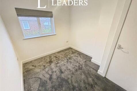 Rear Bedroom