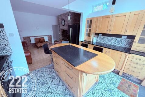 PHOTO-2025-08-19-14-24-22 (7).jpg