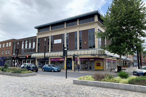 Office to rent in wakefield