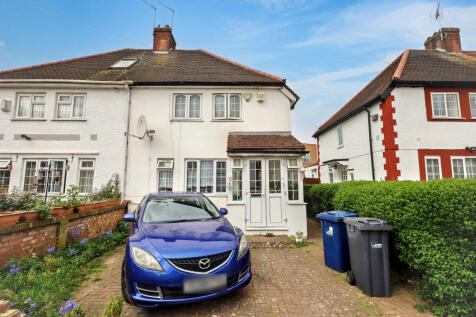 31 Pleasant Way, Wembley, Middlesex HA0 1DG