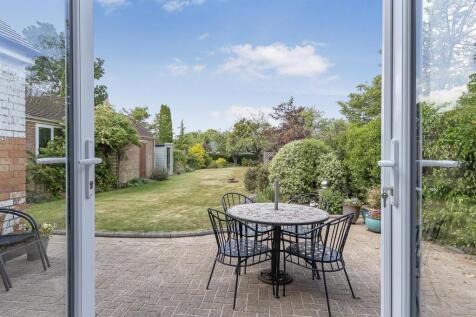 12 Longrood Road