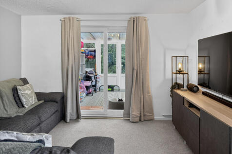 Sitting/Dining Room - Furnished