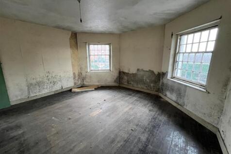 Room 1.jpg