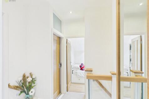 CAM03830G0-PR0216...