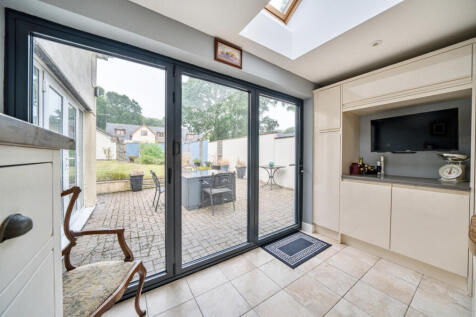 1324311-10-687651...