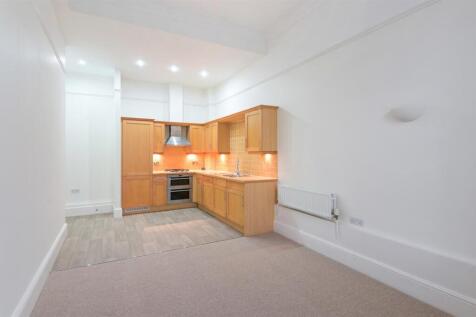 New WELLESLEY HOUSE,6-17 (1).jpg